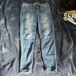 American Eagle Outfitters Light Blue Skinny Jeans